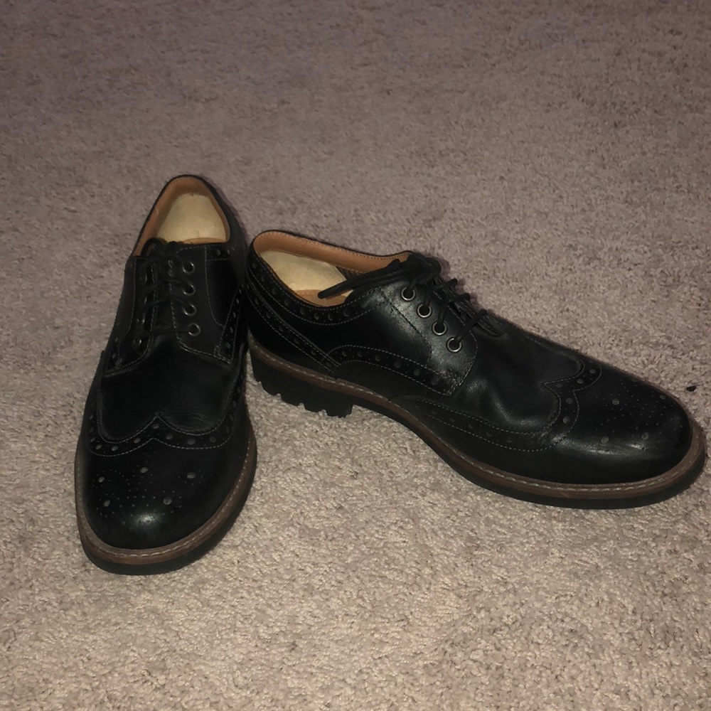 Men’s Clark wingtips size 12